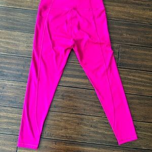 Victoria’s Secret Knockout Leggings size 10
